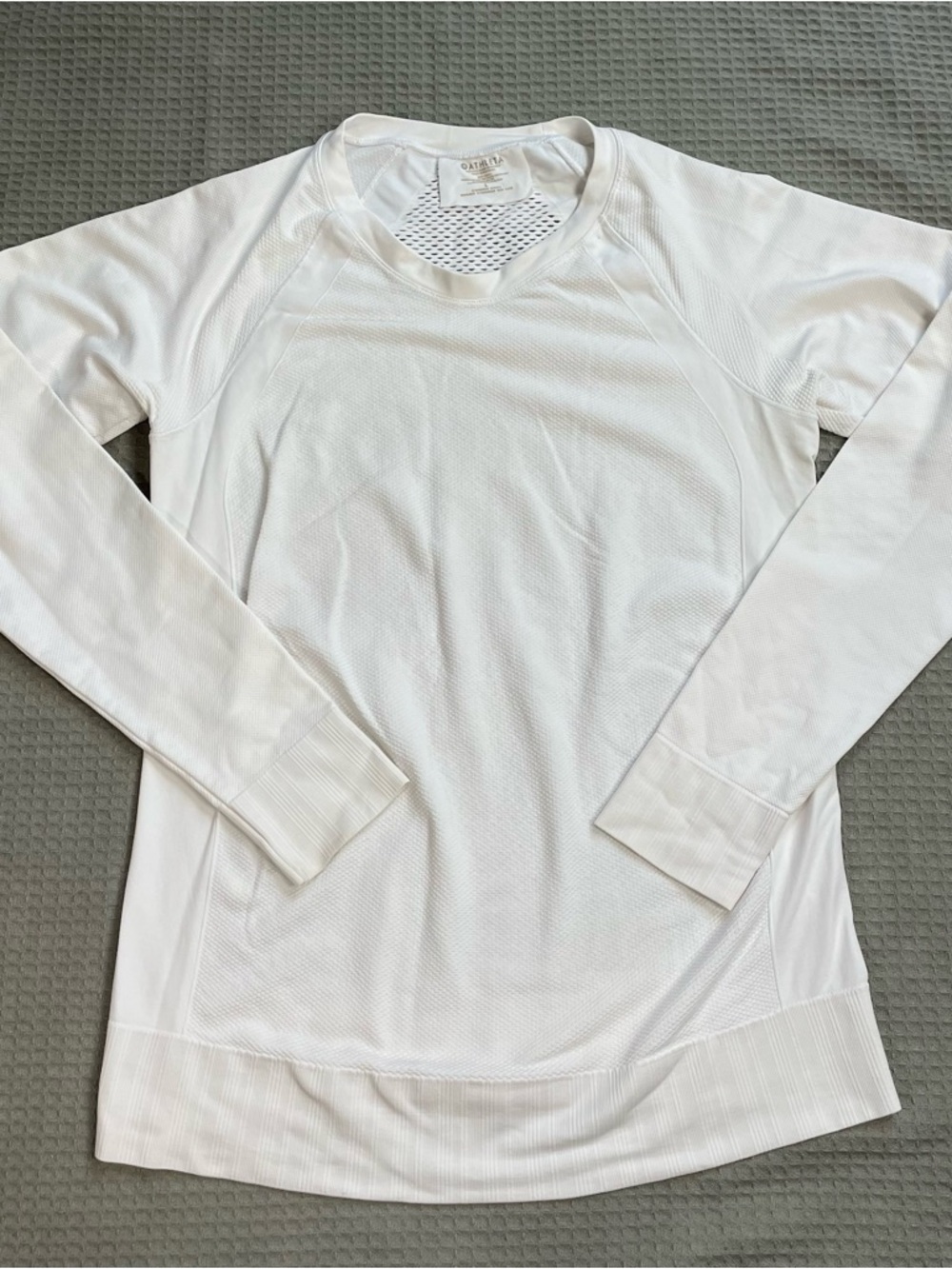 Athleta Trophy Shirt Large Womens Mesh Cutout Long Sleeve Workout White